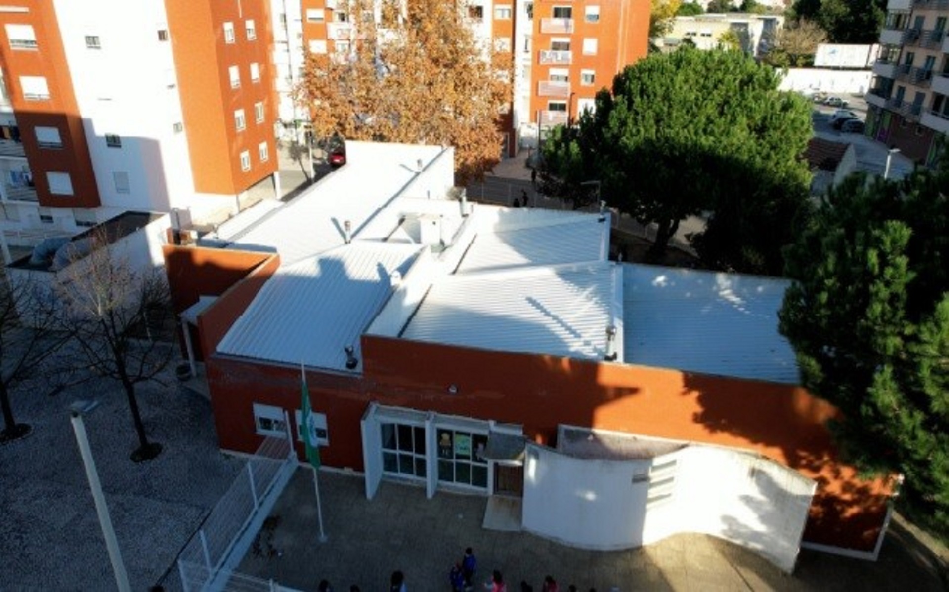 Jardim de Infância nº 3 – Alto do Seixalinho – Barreiro – Remoção de Amianto