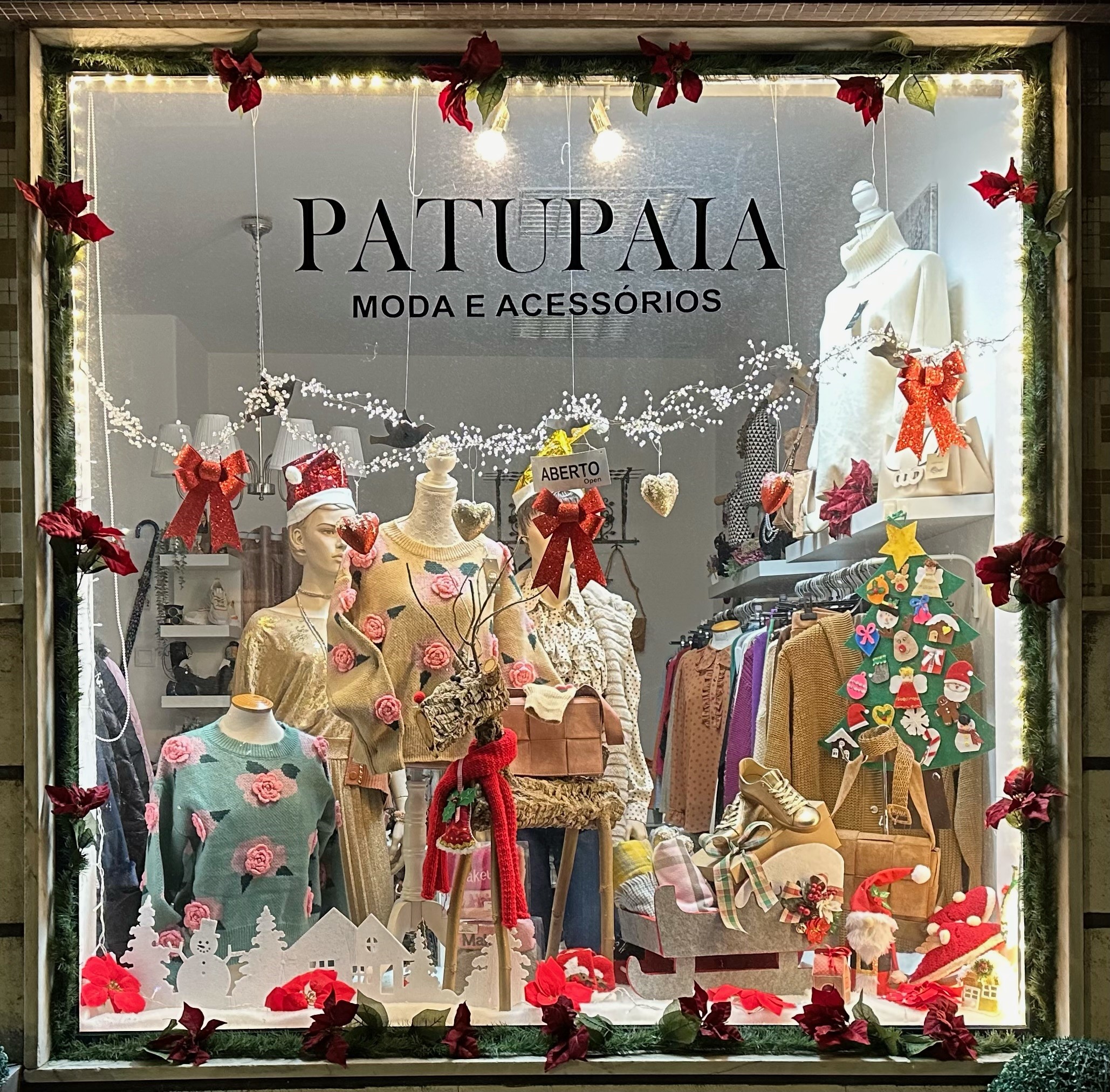 Montra da 22ª edição do XXII Concurso Montras de Natal - Patupaia Moda e Acessórios