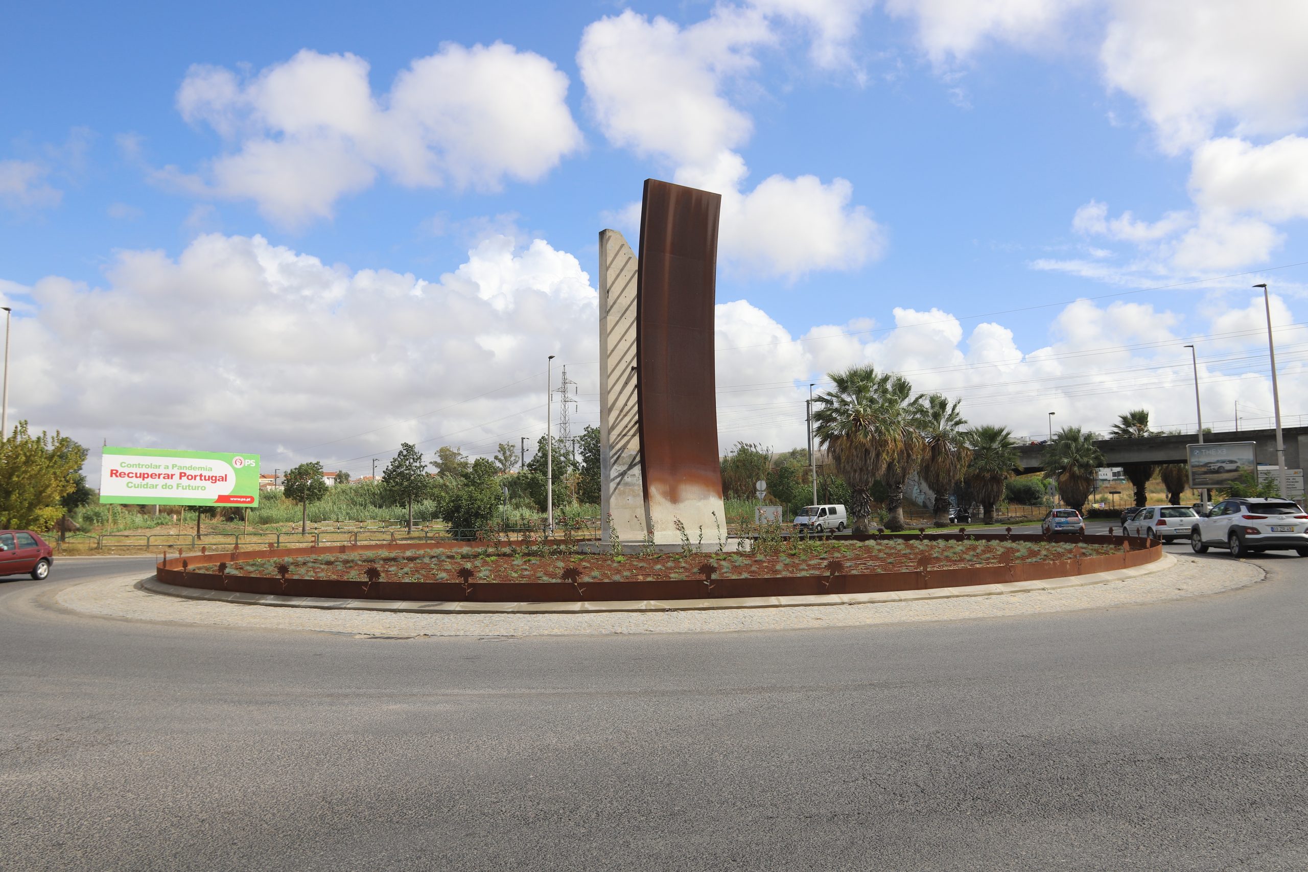 Fotografia do Memorial do 25 de Abril, no Lavradio, Barreiro