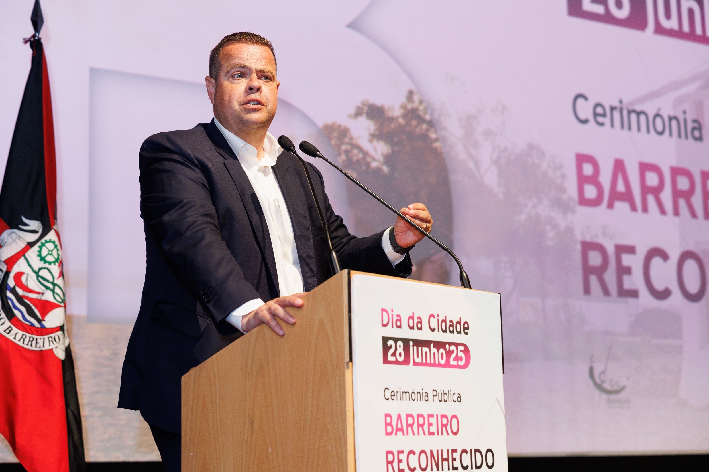 Fotografia da Cerimónia Barreiro Reconhecido 2025 | Presidente da CMB no uso da palavra