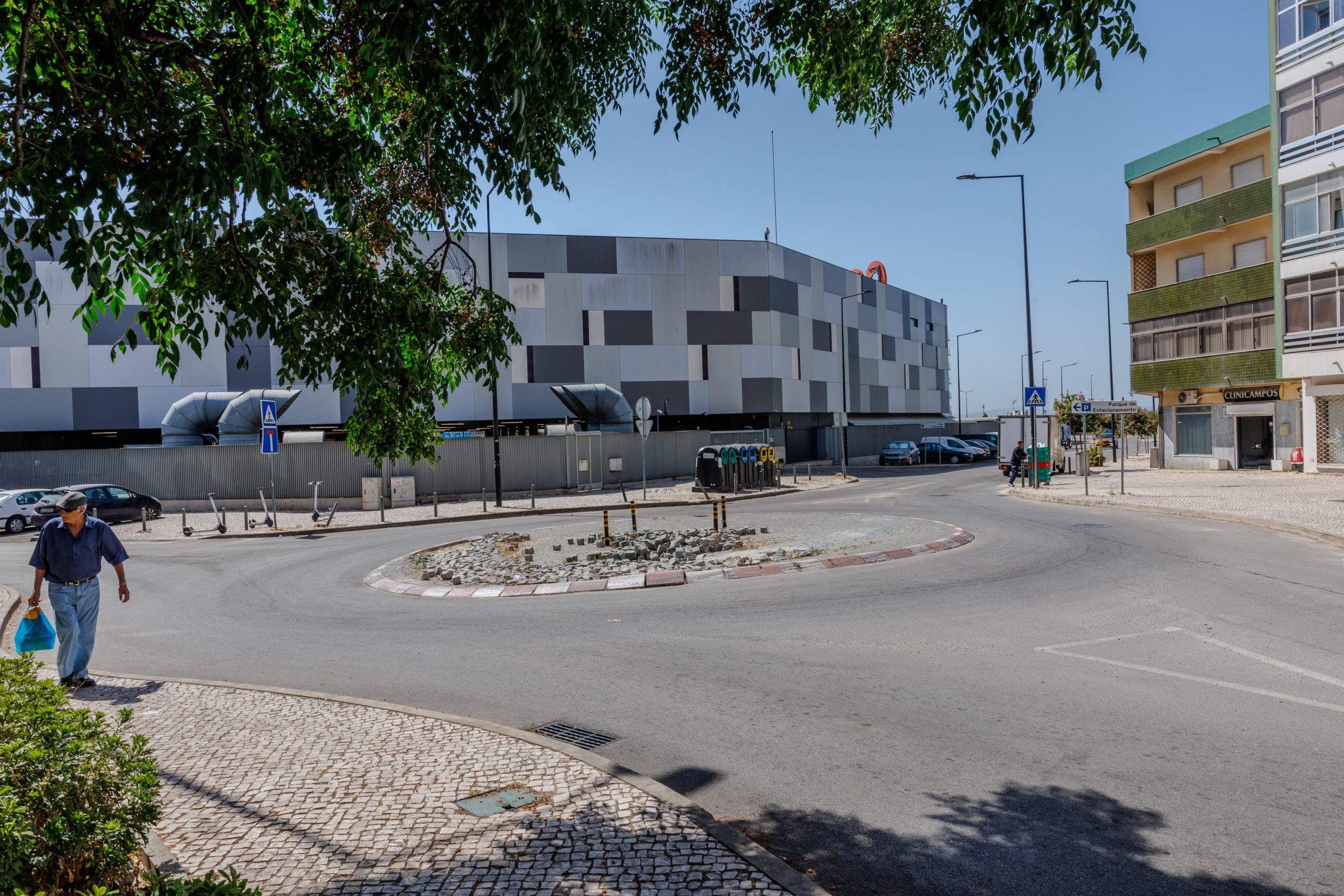 Trânsito Condicionado Rotunda Cândido de Oliveira