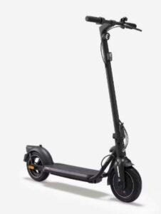 Trotinetes elétricas da marca BTWIN2