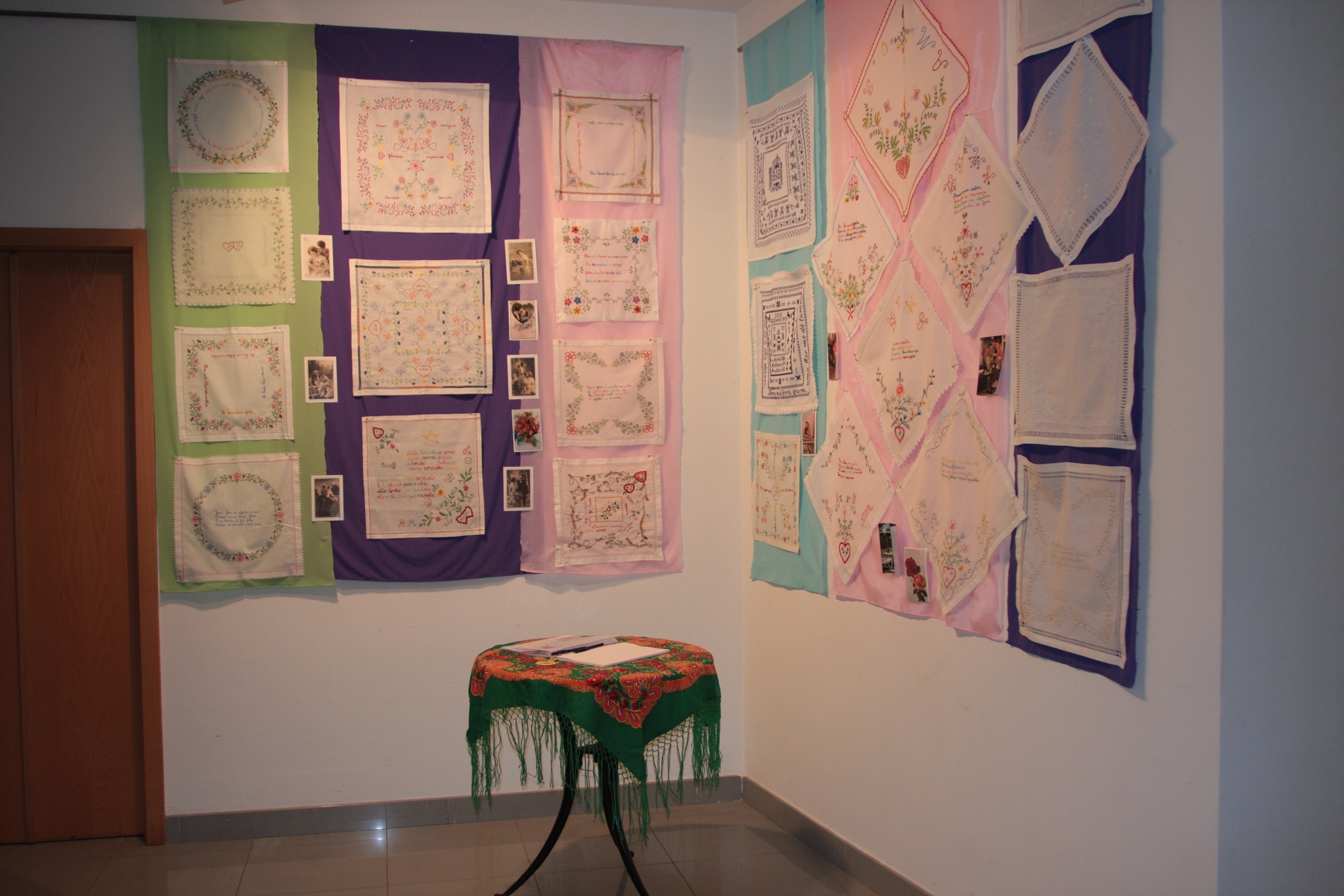 Exposição “Lenços de Amor e Afetos”