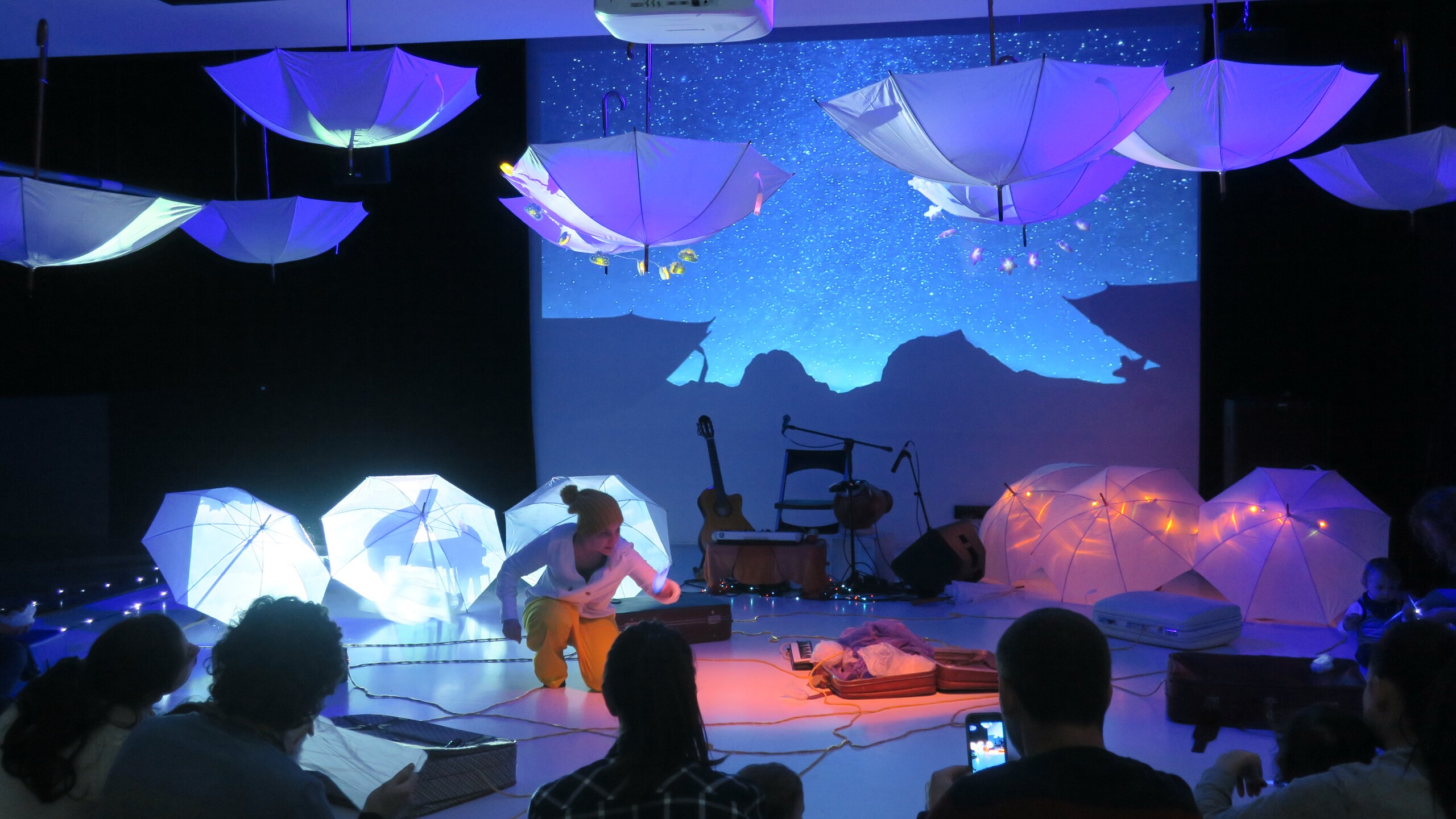 Malas e Fraldas – Espetáculo para Bebés com Teatro, Luz e Música ao vivo