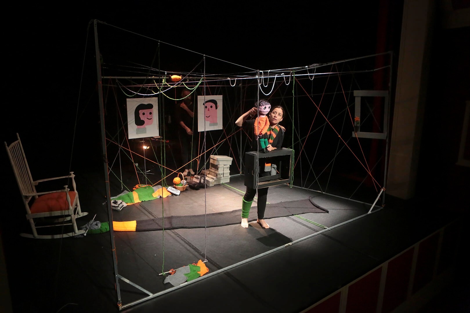 Com 3 Novelos – A Bolha – teatro de marionetas