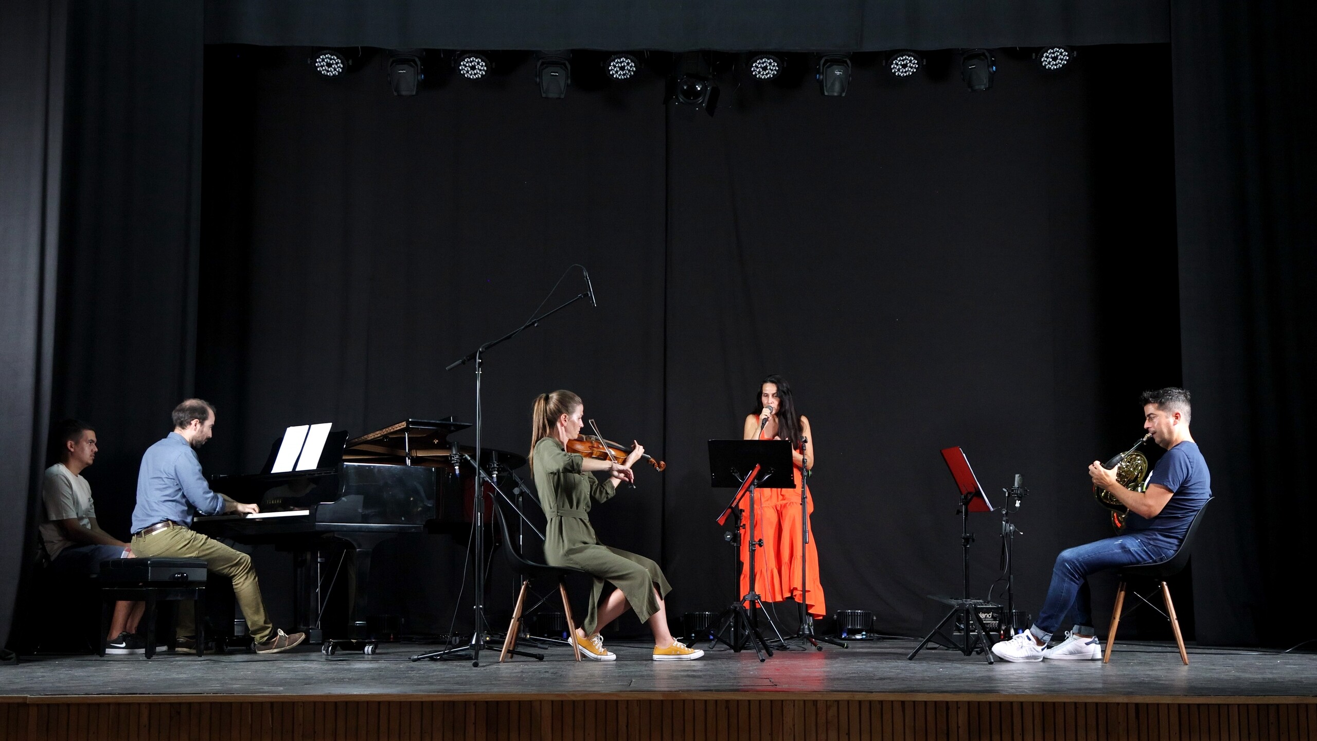 Equinox Quartet – “48 anos de sombras e 49 de luz” | Comemorações do 25 de Abril