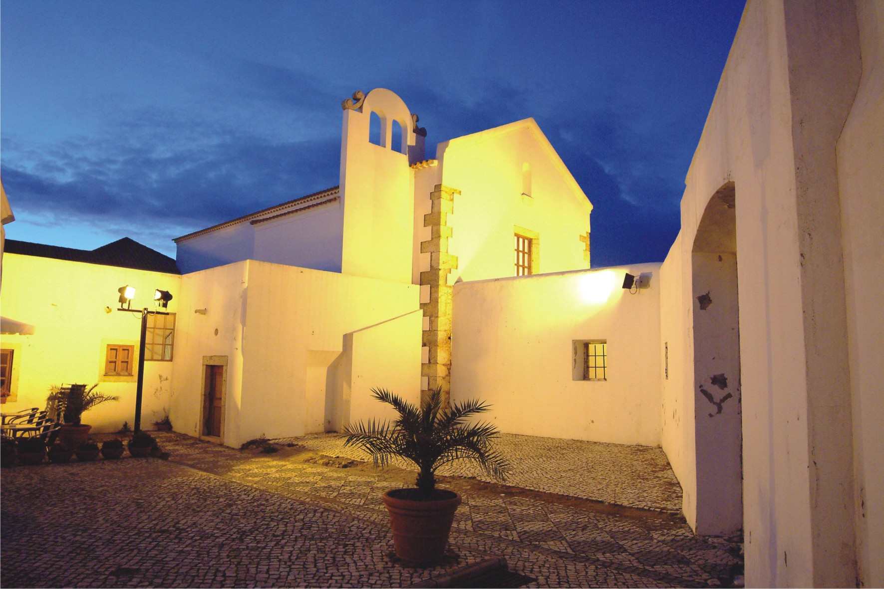 “Tertúlias Poéticas”, no Convento Madre de Deus da Verderena | “Ao Encontro de…”